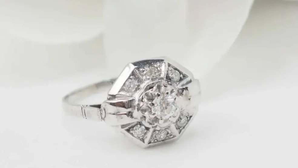 Bague or blanc et diamants