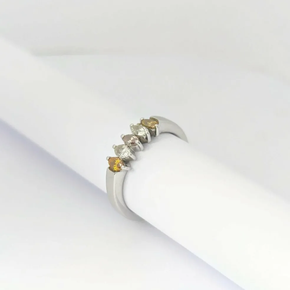 Bague or blanc et diamants