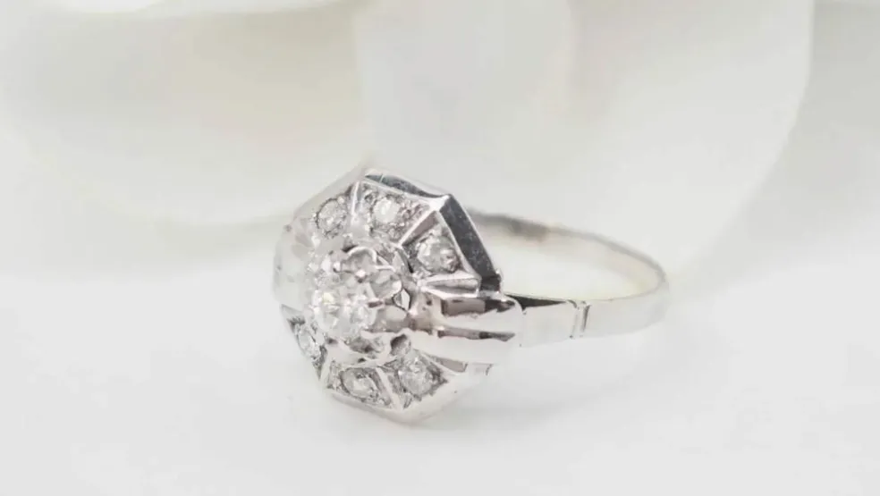 Bague or blanc et diamants