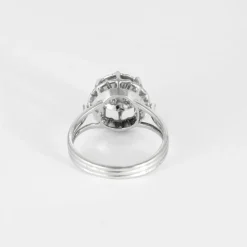 Bague or blanc et diamants