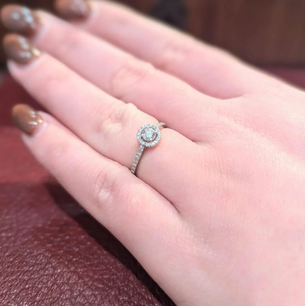 Bague or blanc et diamants