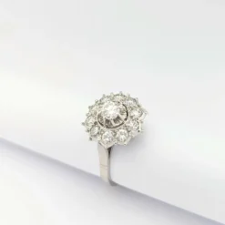 Bague or blanc et diamants