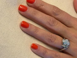 Bague or blanc et opale