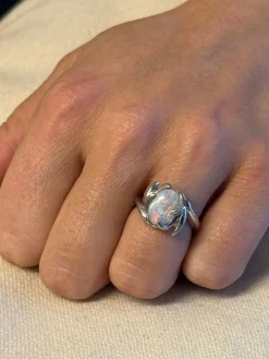 Bague or blanc et opale