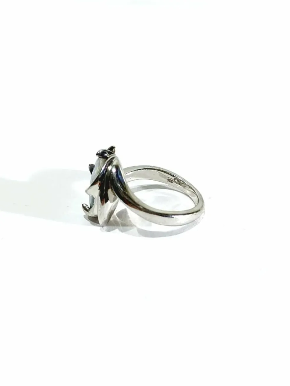 Bague or blanc et opale