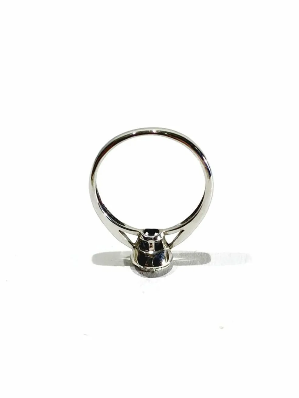 Bague or blanc et pavage diamants