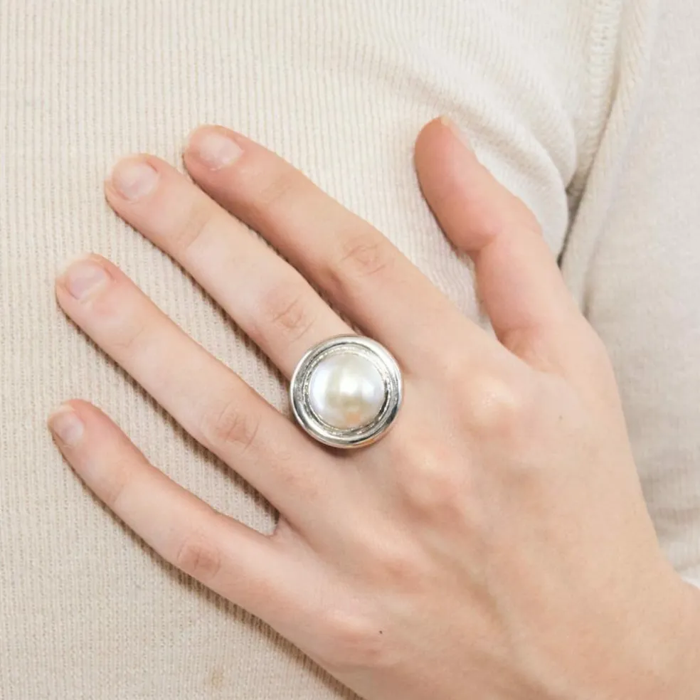 Bague or blanc et perle mabé
