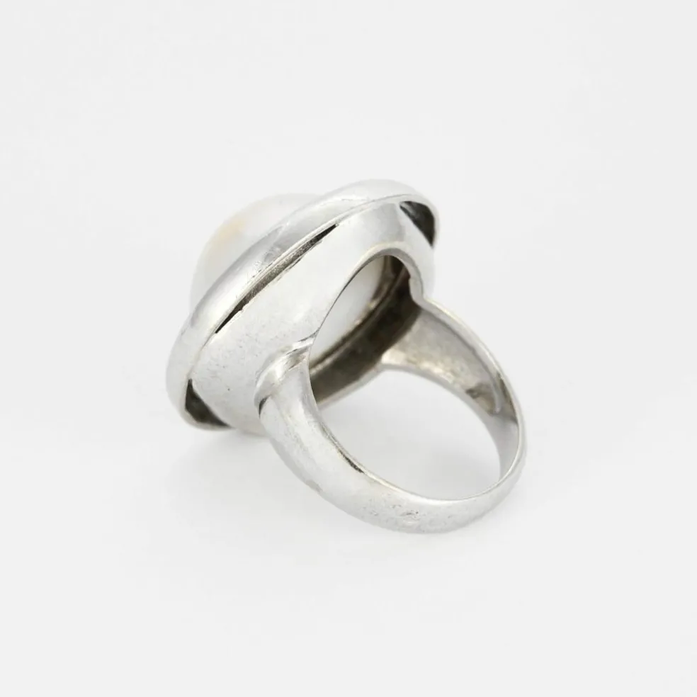 Bague or blanc et perle mabé