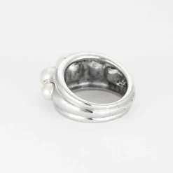 Bague or blanc et perles