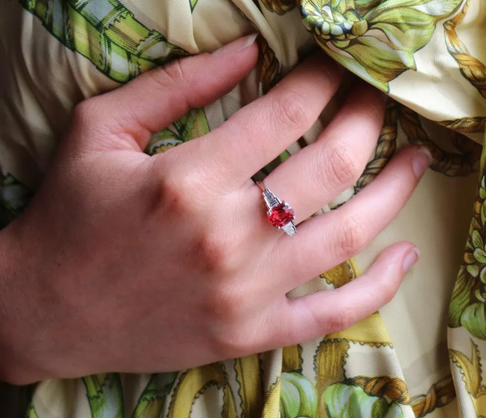 Bague Or Blanc Et Spinelle Naturel