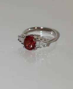 Bague Or Blanc Et Spinelle Naturel