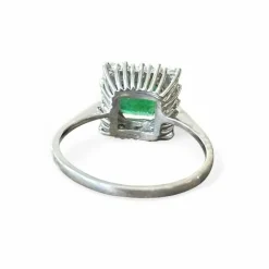 Bague or blanc émeraude diamants