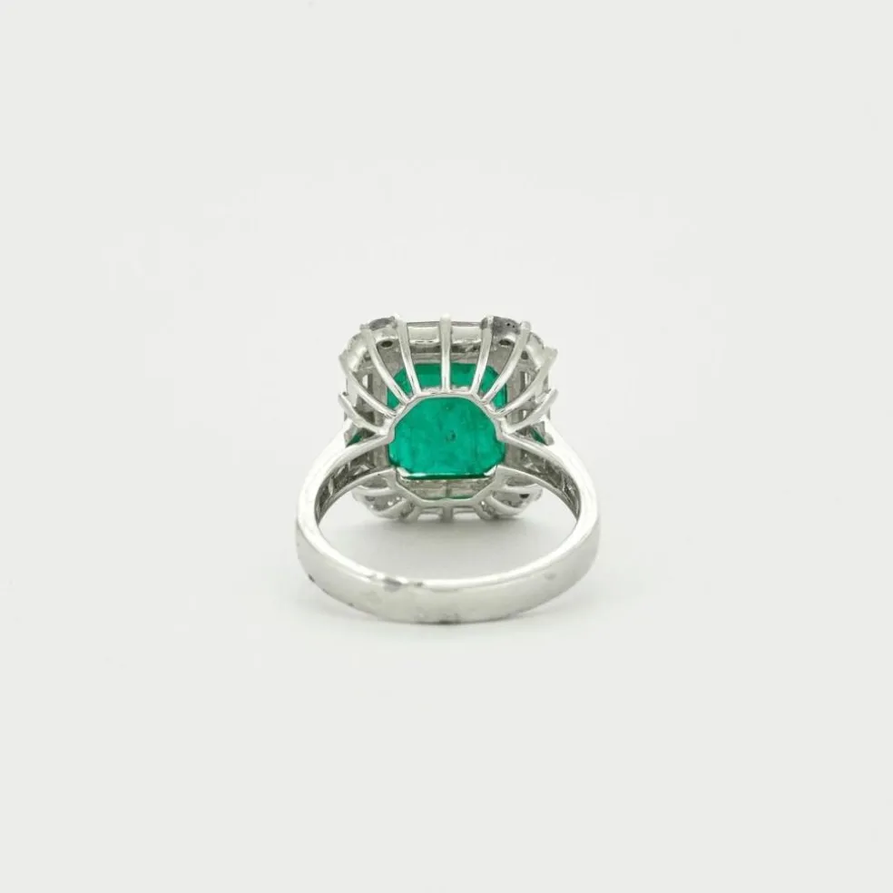 Bague or blanc émeraude diamants
