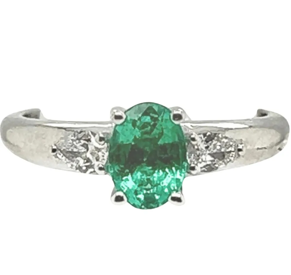 Bague Or Blanc Émeraude et Diamants