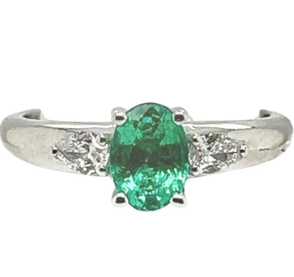 Bague Or Blanc Émeraude et Diamants