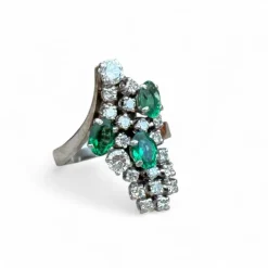 Bague or blanc, émeraudes, diamants