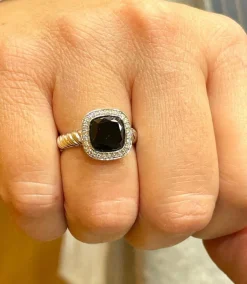 Bague or blanc onyx diamants