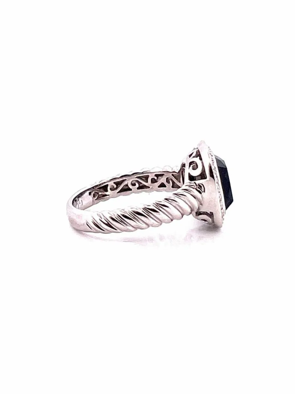 Bague or blanc onyx diamants
