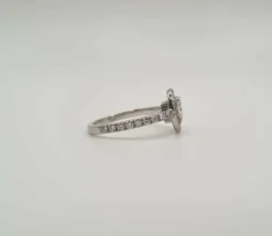 Bague or blanc palladié sertie de diamants naturels