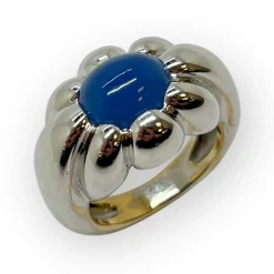 Bague or blanc, pierre bleue cabochon
