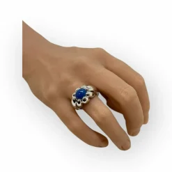Bague or blanc, pierre bleue cabochon