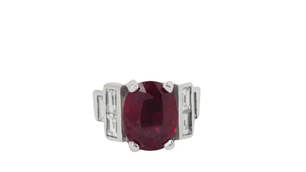 Bague or blanc rubis diamants