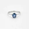 Bague or blanc saphir