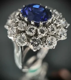 Bague or blanc Saphir