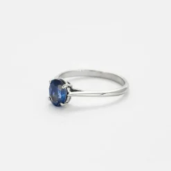Bague or blanc saphir