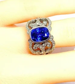 Bague or blanc saphir de Ceylan 3,12 carat et diamants