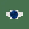 Bague or blanc, saphir, diamants.
