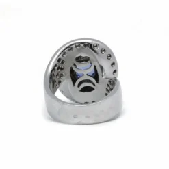 Bague or blanc, saphir, diamants