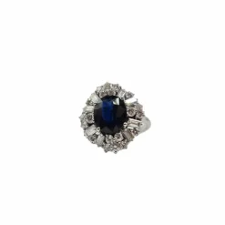 Bague or blanc, saphir et diamants