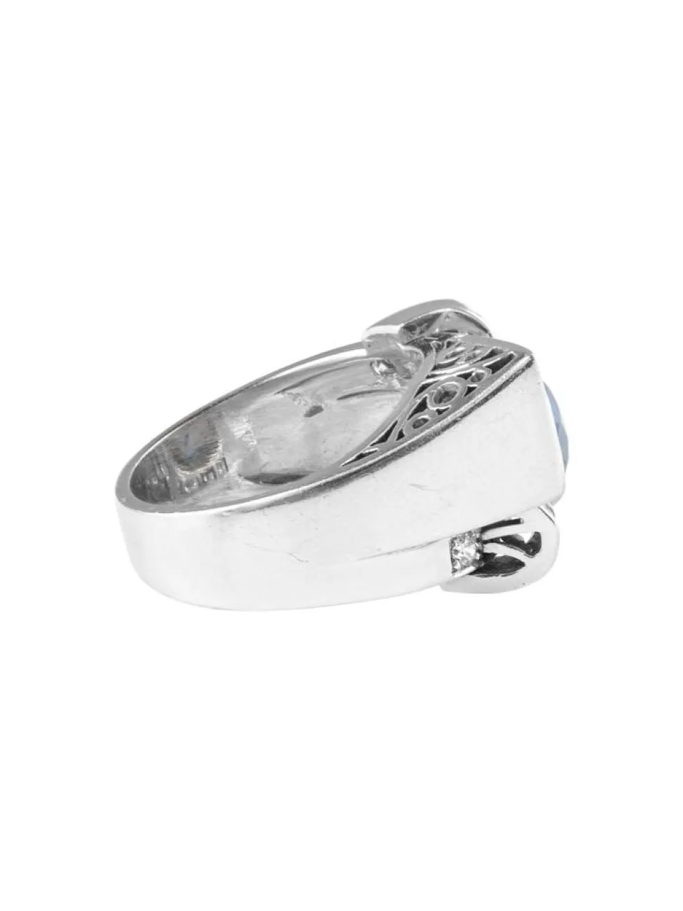 Bague or blanc, saphir et diamants