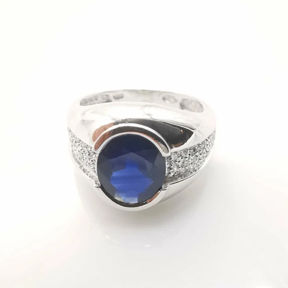 Bague or blanc saphir et diamants