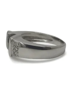 Bague or blanc saphir non-chauffé