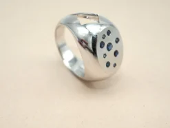 Bague or blanc saphirs