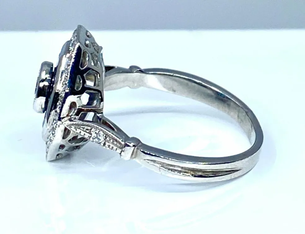 Bague Or blanc Saphirs et Diamants