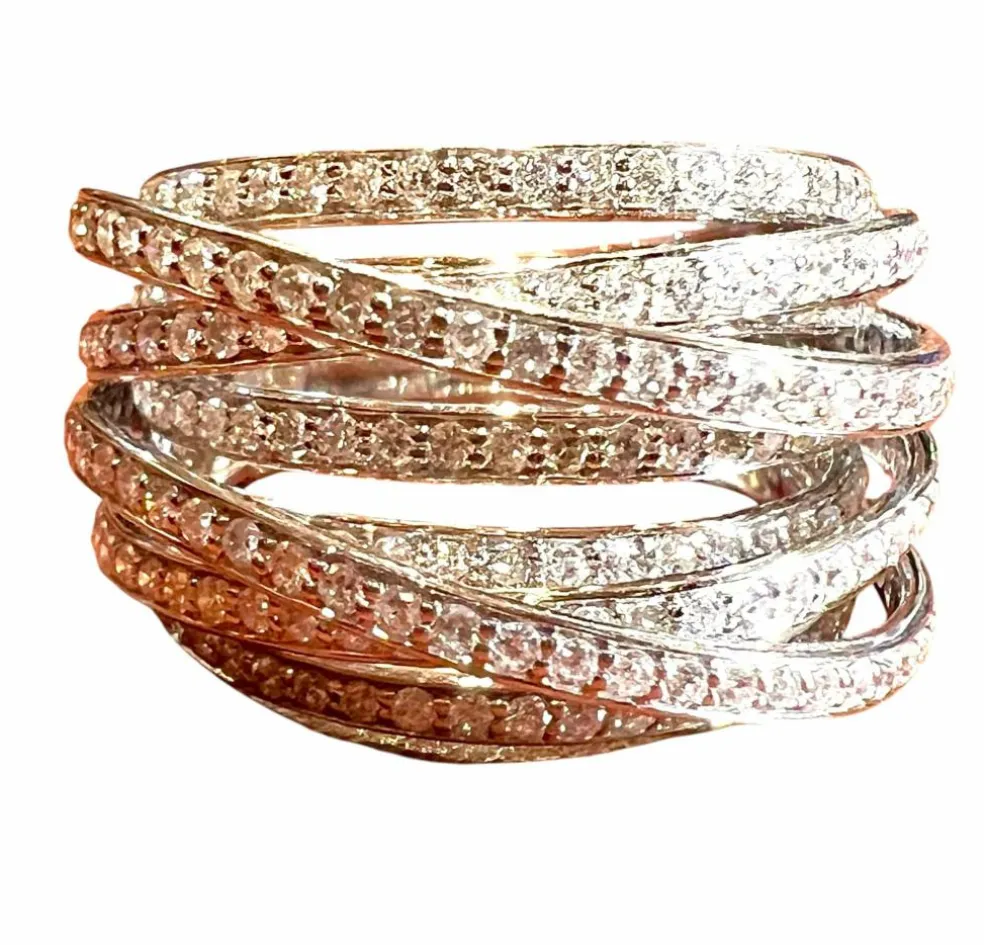 Bague or blanc sertie de diamants en pavage pour 1,73 carats