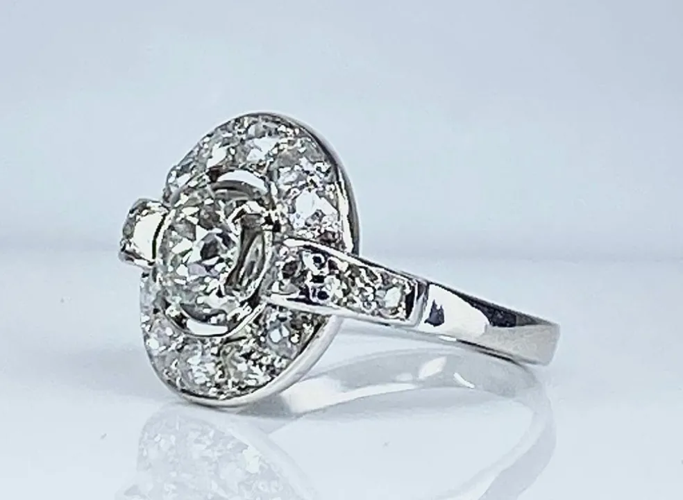 Bague or blanc sertie de diamants, époque 1900/1930