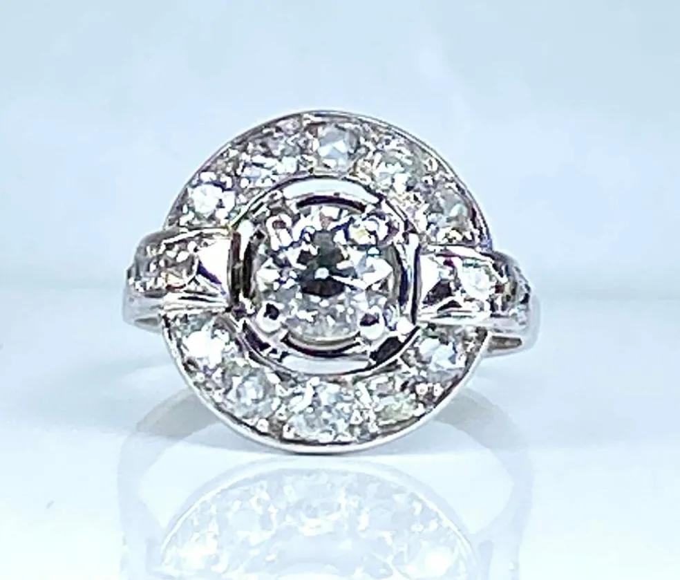 Bague or blanc sertie de diamants, époque 1900/1930