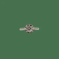 Bague or blanc sertie d'un diamant