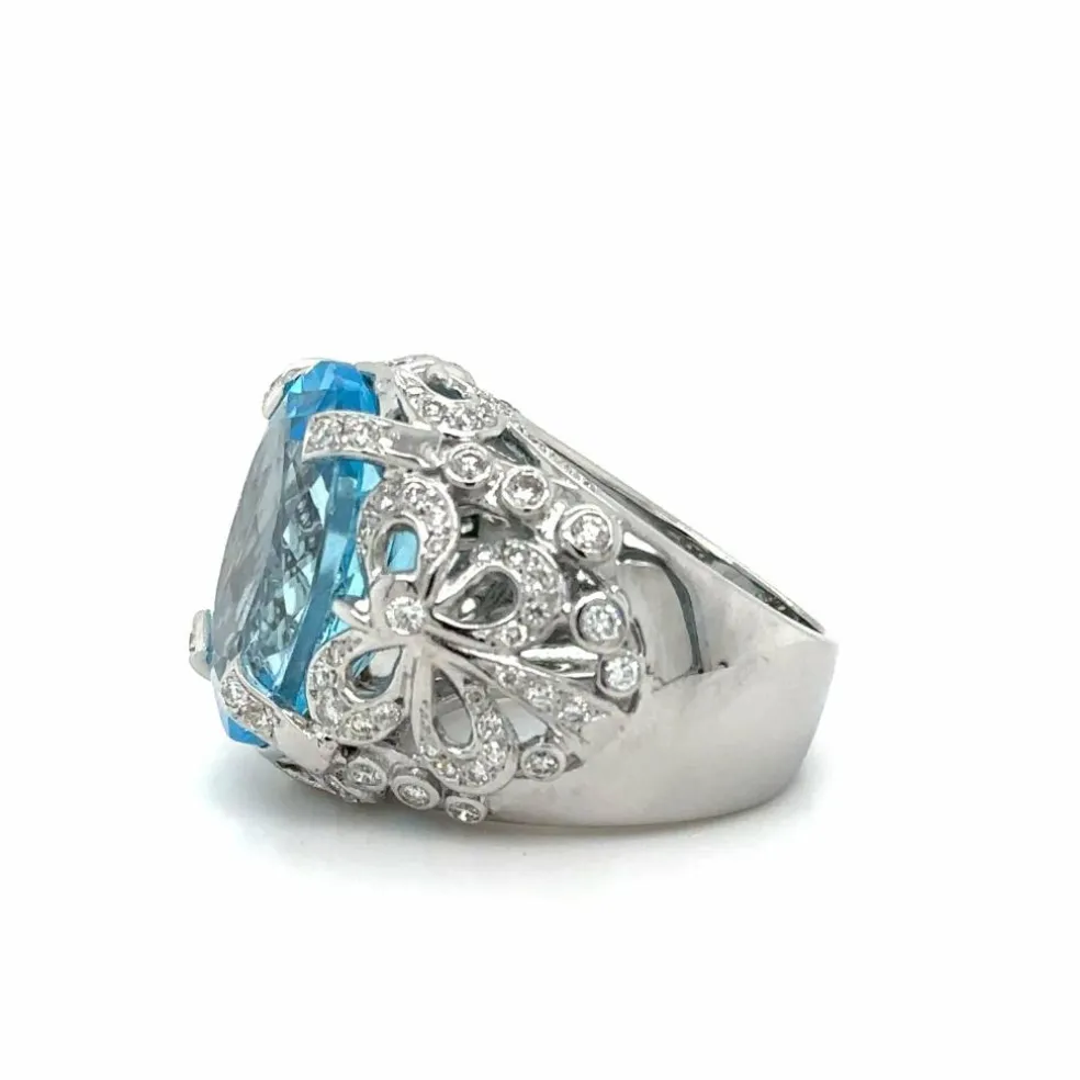Bague or blanc topaze et diamants