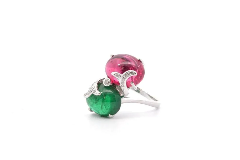 Bague or blanc tourmalines cabochons et diamants