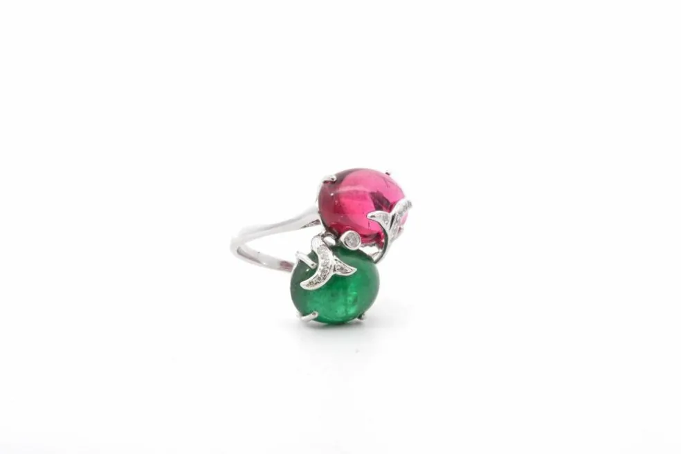 Bague or blanc tourmalines cabochons et diamants
