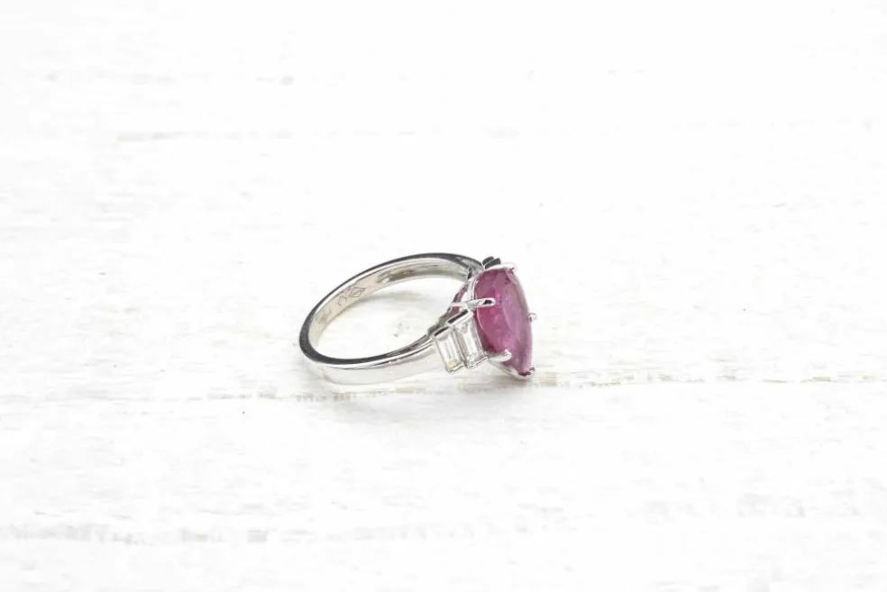 Bague Or blanc Tourmaline poire Diamants