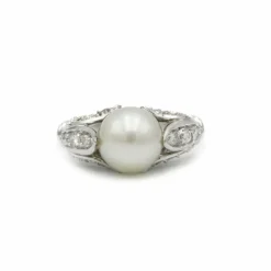Bague or, diamants et perle