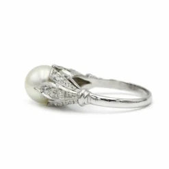 Bague or, diamants et perle