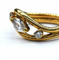 Bague or et diamants