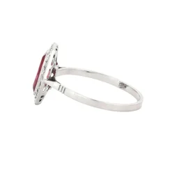 Bague or et pierre rose